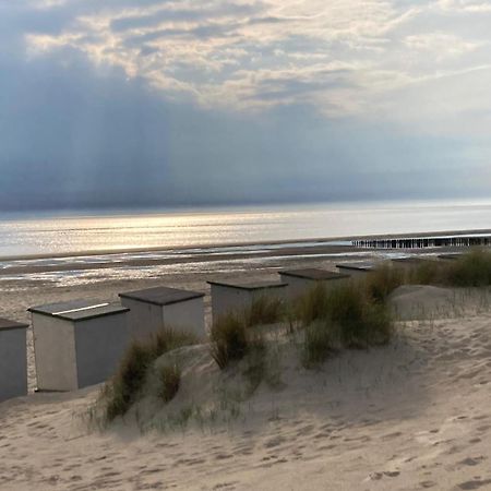 Duinstrand Burgh-Haamstede Buitenkant foto