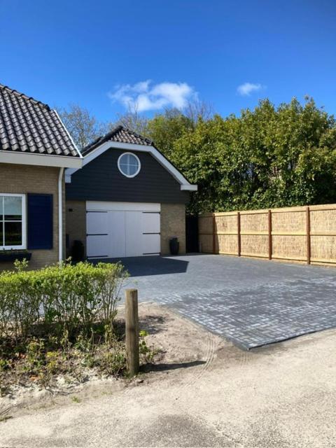 Duinstrand Burgh-Haamstede Buitenkant foto
