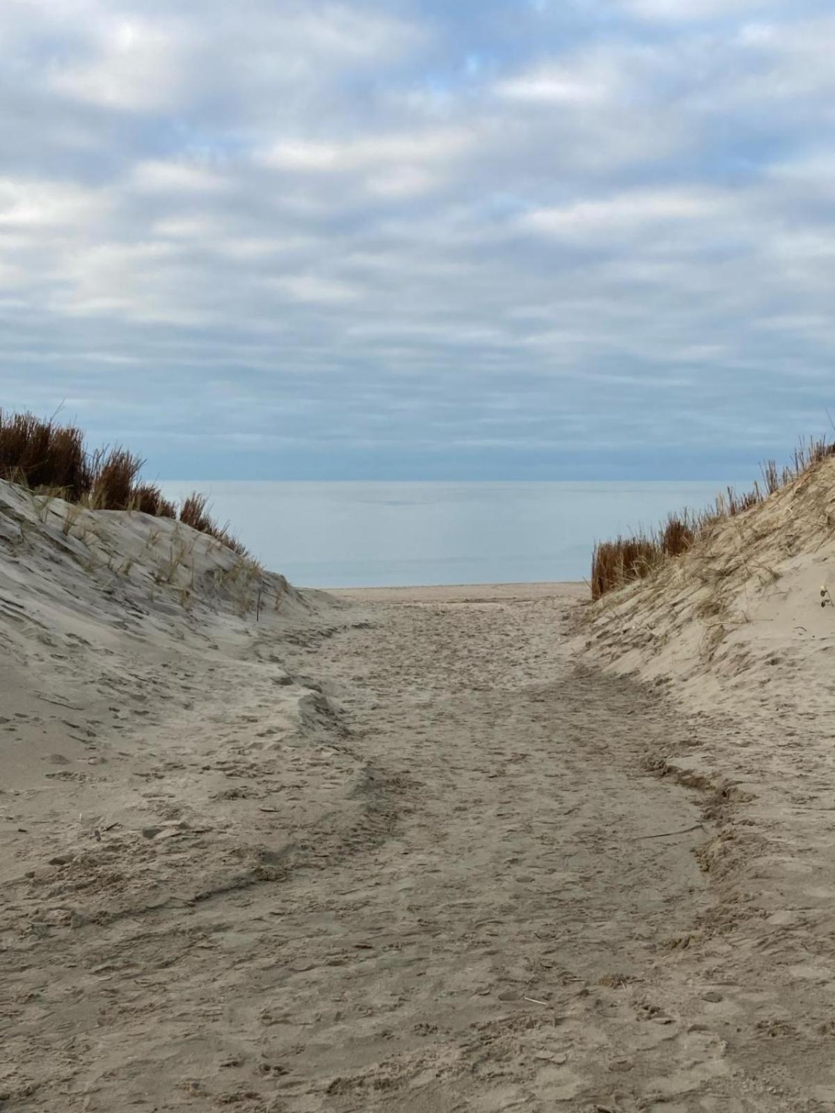 Duinstrand Burgh-Haamstede Buitenkant foto